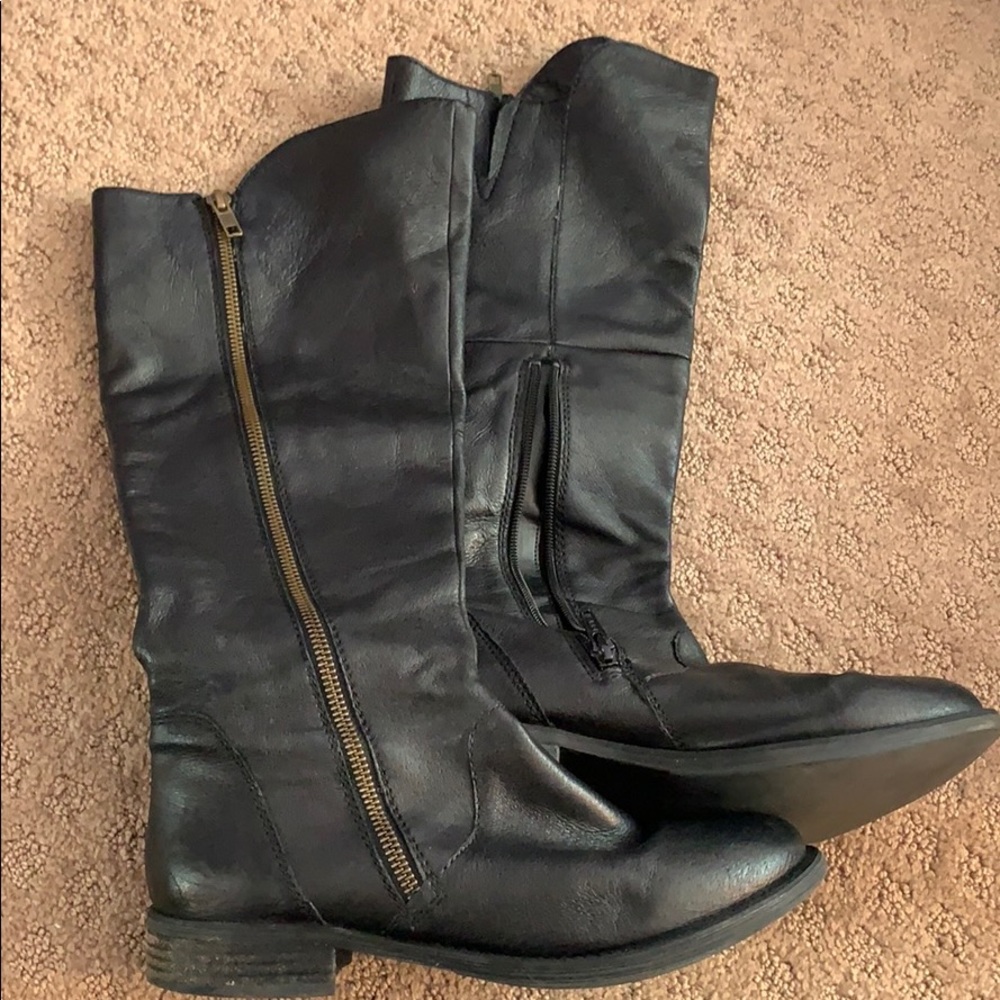 Steve Madden black leather boots